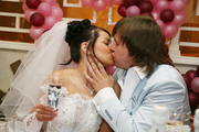 Свадебные бокальчики с кружевом.Делались на заказ 2011